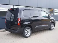 Neu Fiat Doblò 131 PS (96 kW) 2026 Schwarz Van / Kleinbus