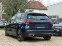 Gebraucht Mercedes B180 136 PS (100 kW) 2021 Blau Kleinwagen