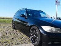 Gebraucht BMW 325 218 PS (160 kW) 2008 Schwarz Kombi