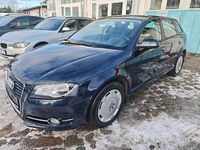 Gebraucht Audi A3 Attraction 125 PS (91 kW) 2011 Blau Kleinwagen
