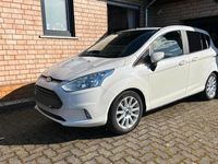 Gebraucht Ford B-MAX Titanium 125 PS (91 kW) 2017 Weiß Van / Kleinbus