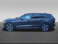 Gebraucht Volvo V60 CC Ultimate 197 PS (144 kW) 2024 Grau Kombi