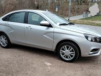 Second-hand Lada Vesta 106 CP (77 kW) 2017 Argintiu Berlinǎ