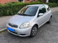 Gebraucht Toyota Yaris 65 PS (47 kW) 2004 Silber Kleinwagen