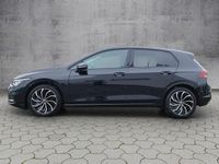 Gebraucht VW Golf VIII Active 150 PS (110 kW) 2022 Deep black perleffekt Limousine