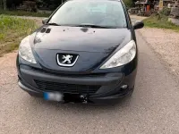 Gebraucht Peugeot 206+ 75 PS (55 kW) 2009 Schwarz Kleinwagen