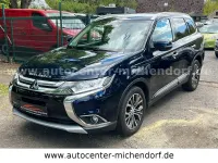 Begagnad Mitsubishi Outlander Plus 150 HK (110 kW) 2017 Blå SUV