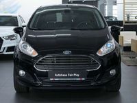gebraucht Ford Fiesta Titanium / LEDER/SHZ/1.HAND/UNFALLFREI !