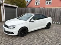 Używany VW Eos Exclusive 140 KM (102 kW) 2011 Biały Kabriolet