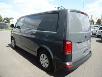 Gebraucht VW Transporter 102 PS (75 kW) 2017 Grau Van