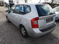 Gebraucht Kia Carens Basis 144 PS (105 kW) 2007 Silber Van / Kleinbus