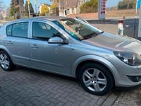 Gebraucht Opel Astra 90 PS (66 kW) 2008 Limousine
