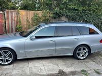 Gebraucht Mercedes E320 Avantgarde 224 PS (164 kW) 2006 Silber Kombi