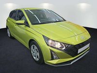 Gebraucht Hyundai i20 79 PS (58 kW) 2024 Lucid lime / met Limousine