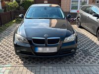 Gebraucht BMW 318 143 PS (105 kW) 2008 Schwarz Kombi