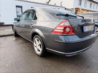 Gebraucht Ford Mondeo 145 PS (106 kW) 2006 Grau Limousine