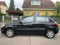 Gebraucht Kia Rio EX 97 PS (71 kW) 2009 Schwarz Limousine