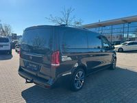 Gebraucht Mercedes V300 237 PS (174 kW) 2023 Graphitgrau metallic Van / Kleinbus