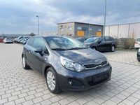 Gebraucht Kia Rio FIFA World Cup Edition 86 PS (63 kW) 2014 Grau Kleinwagen