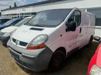 Gebraucht Renault Trafic 82 PS (60 kW) 2004 Weiß Van / Kleinbus
