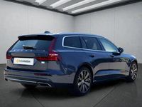 Gebraucht Volvo V60 455 PS (334 kW) 2022 Blau Kombi