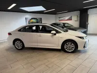 Neu Toyota Corolla Comfort 98 PS (72 kW) 2025 Weiß Limousine