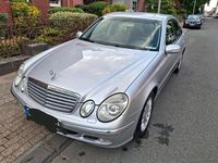 Gebraucht Mercedes E240 177 PS (130 kW) 2002 Grau Kombi