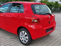 Gebraucht Toyota Yaris 90 PS (66 kW) 2006 Rot Limousine