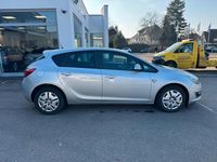 Gebraucht Opel Astra 140 PS (102 kW) 2013 Silber Limousine