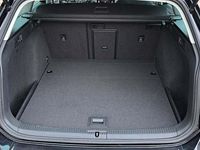 Gebraucht VW Golf VII Highline 150 PS (110 kW) 2019 Schwarz Kombi