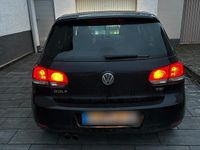 Gebraucht VW Golf VI 122 PS (89 kW) 2012 Schwarz Kleinwagen