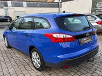 Gebraucht Ford Focus Trend 116 PS (85 kW) 2014 Blau Kombi