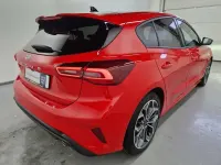 Gebraucht Ford Focus ST-Line X 125 PS (91 kW) 2023 Race rot Limousine