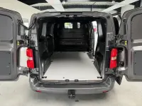 Gebraucht Peugeot Expert Premium 177 PS (130 kW) 2021 Gris platinium Van