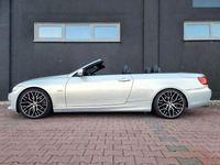 Gebraucht BMW 325 Cabriolet Shadowline 218 PS (160 kW) 2012 Silber Cabrio