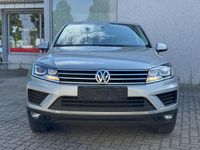 Gebraucht VW Touareg 204 PS (150 kW) 2017 Silber SUV