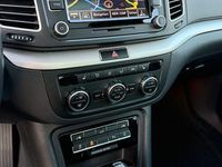 Gebraucht VW Sharan Highline 140 PS (102 kW) 2014 Weiß Van / Kleinbus