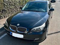 Gebraucht BMW 523 190 PS (139 kW) 2008 Schwarz Kombi