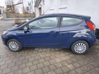 Gebraucht Ford Fiesta Trend 80 PS (58 kW) 2013 Blau Kleinwagen