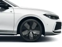 Gebraucht VW Passat R-line 272 PS (200 kW) 2025 Oryxweiß perlmutteffekt Kombi