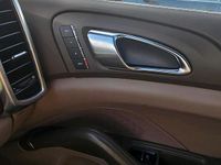 Gebraucht Porsche Cayenne 245 PS (180 kW) 2012 Braun SUV