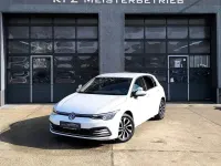 Gebraucht VW Golf VIII 116 PS (85 kW) 2022 Weiß Limousine