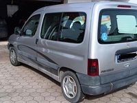 Gebraucht Peugeot Partner 90 PS (66 kW) 2000 Silber Van / Kleinbus