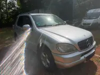Gebraucht Mercedes ML270 163 PS (119 kW) 2003 Grau SUV
