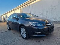Gebraucht Opel Astra Edition 110 PS (80 kW) 2016 Grau Kombi