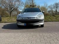Gebraucht Peugeot 206 60 PS (44 kW) 2006 Silber Kleinwagen
