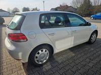 Gebraucht VW Golf VI Trendline 86 PS (63 kW) 2011 Weiß Kleinwagen