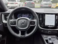 Gebraucht Volvo XC60 Plus 197 PS (144 kW) 2023 Onyx black perl. SUV
