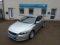 Gebraucht Volvo V40 Kinetic 114 PS (83 kW) 2014 Silber Limousine