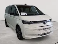 Gebraucht VW Multivan Life 150 PS (110 kW) 2023 Candyweiss Van / Kleinbus